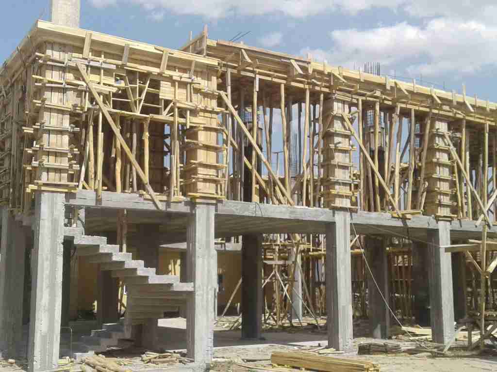 Kozan İnşaat Kalıpçısı